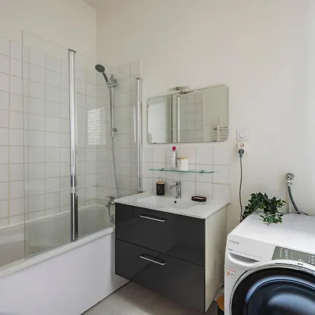 The Jeanne D'arc - Center - Cathedral *